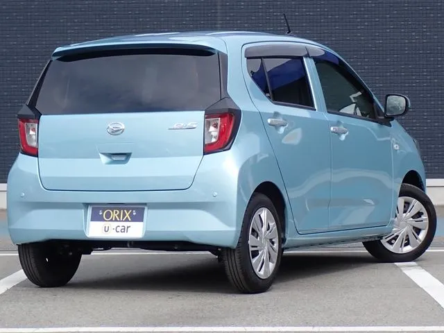 ミラ　イース（ダイハツ）の車両写真