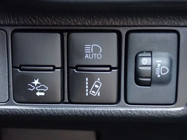 カローラアクシオ(トヨタ)の車両写真