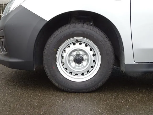 ＮＶ１５０　ＡＤ　２ＷＤ（ニッサン）の車両写真