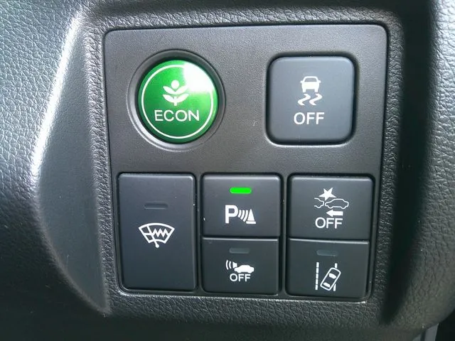 ヴェゼル ハイブリッド 4WD(ホンダ)の車両写真