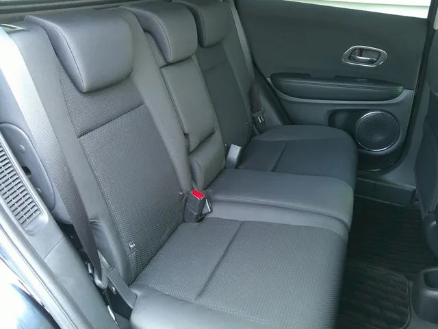 ヴェゼル ハイブリッド 4WD(ホンダ)の車両写真