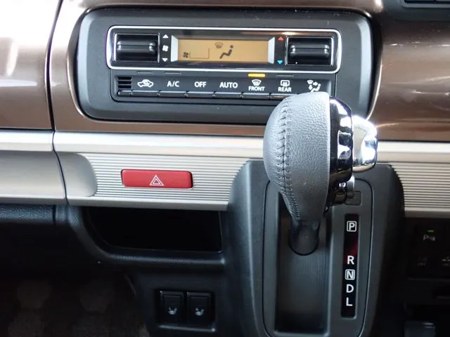 スペーシア　ギア（スズキ）の車両写真