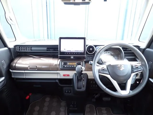 スペーシア　ギア（スズキ）の車両写真