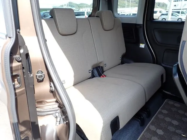 スペーシア　ギア（スズキ）の車両写真