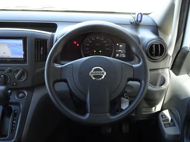 ＮＶ２００バネットバン（ニッサン）の車両写真