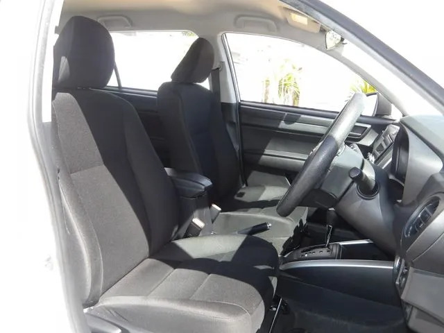 カローラフィールダー(トヨタ)の車両写真