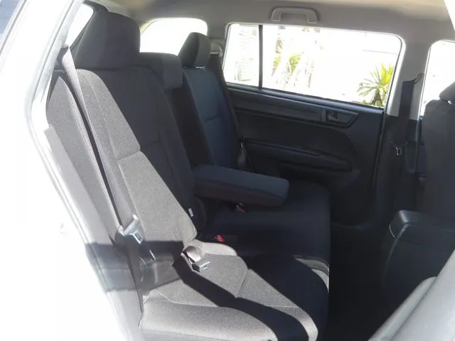 カローラフィールダー(トヨタ)の車両写真