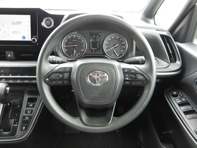 ノア（トヨタ）の車両写真