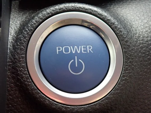 アクア（トヨタ）の車両写真