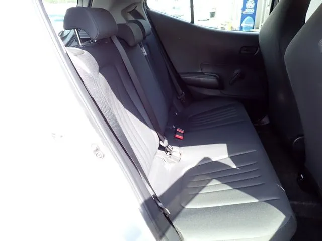 アクア（トヨタ）の車両写真