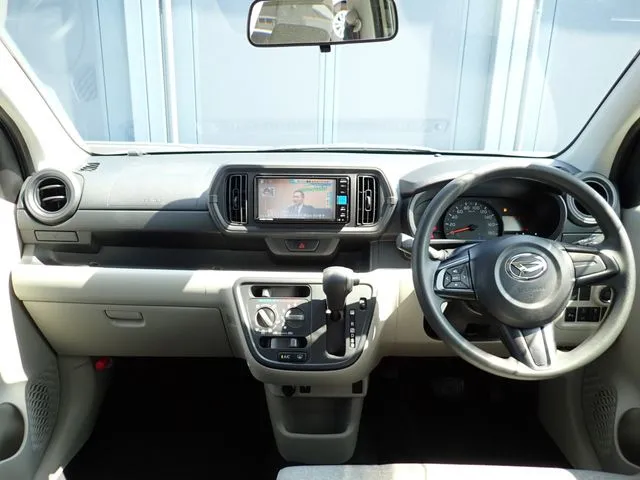 ブーン(ダイハツ)の車両写真