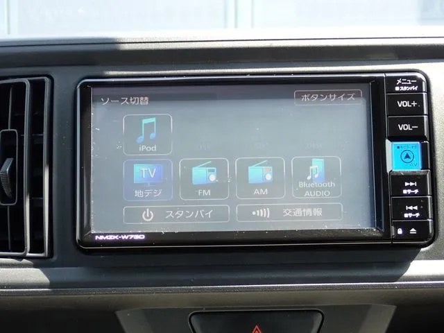 ブーン(ダイハツ)の車両写真