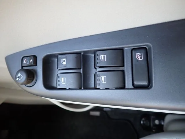 ブーン(ダイハツ)の車両写真