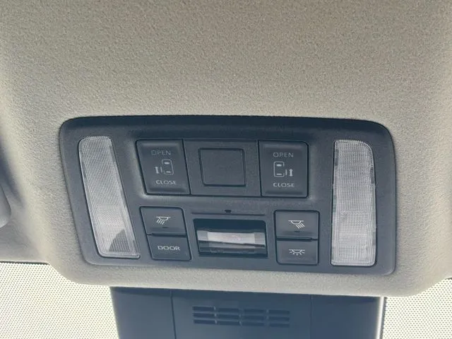 ノア（トヨタ）の車両写真