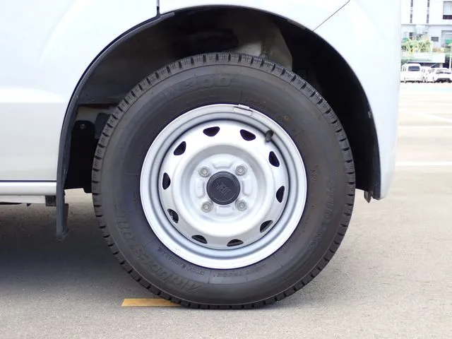 スズキ エブリイバン 4WD