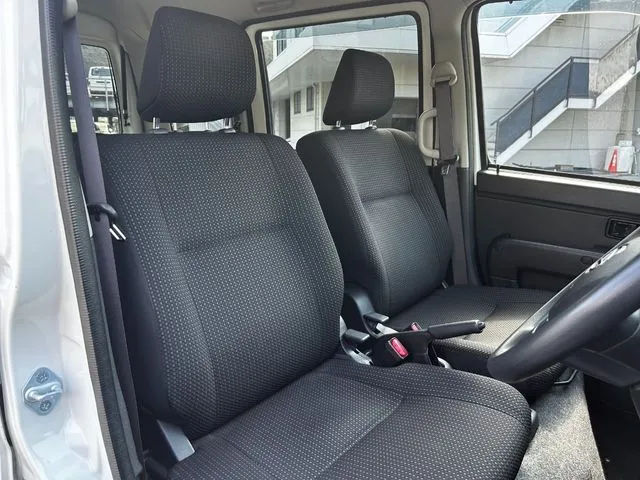 ハイゼットカーゴ（ダイハツ）の車両写真