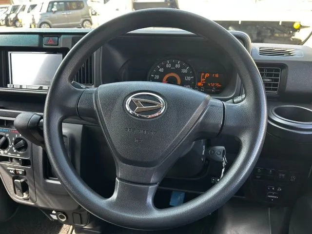 ハイゼットカーゴ（ダイハツ）の車両写真