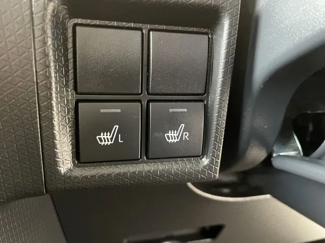 タント(ダイハツ)の車両写真