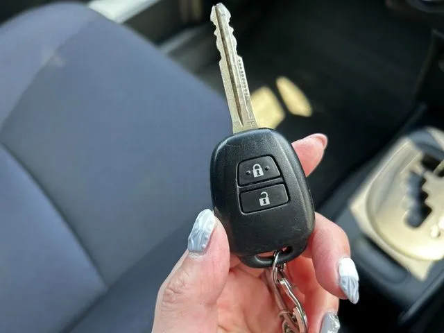 プロボックスバン 2WD(トヨタ)の車両写真