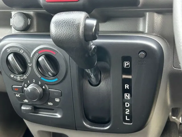 エブリイバン(スズキ)の車両写真