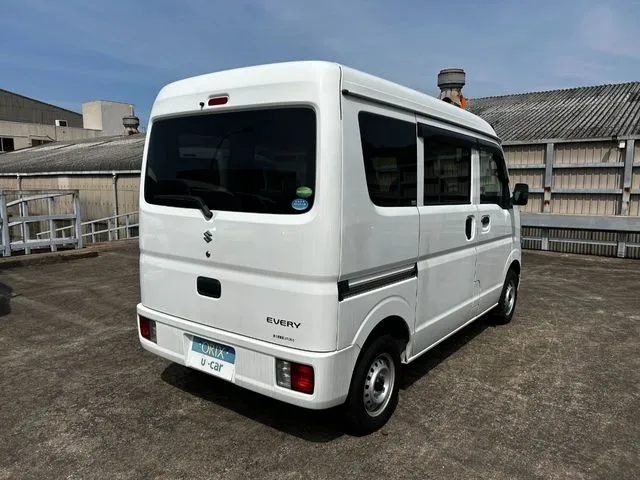 エブリイバン(スズキ)の車両写真