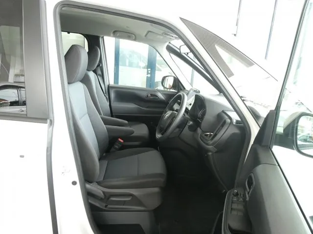 ノア（トヨタ）の車両写真