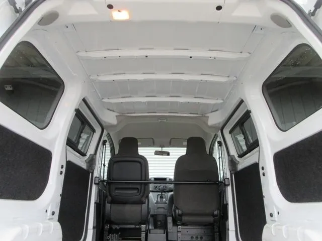 NV200バネットバン(ニッサン)の車両写真