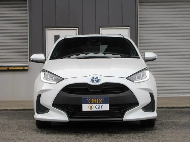 ヤリス　ハイブリッド（トヨタ）の車両写真