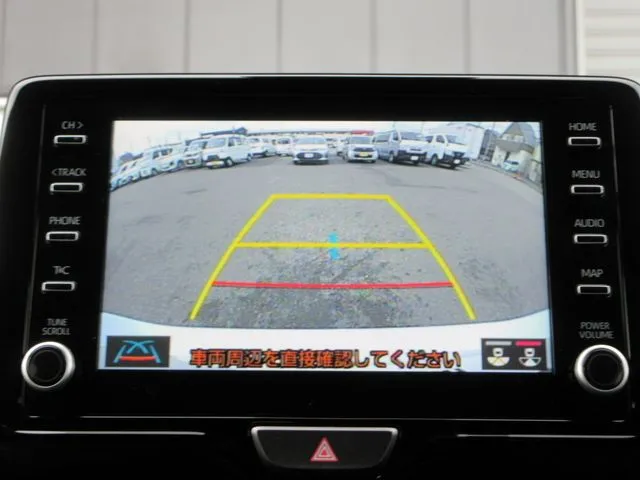 ヤリス　ハイブリッド（トヨタ）の車両写真