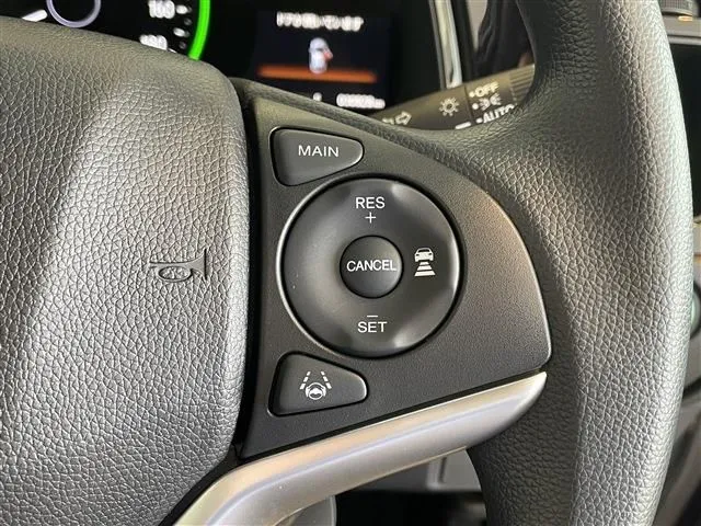 ホンダ　シャトル　ハイブリッド