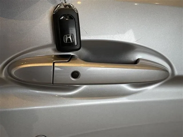 シャトル ハイブリッド(ホンダ)の車両写真