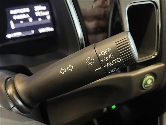 シャトル ハイブリッド(ホンダ)の車両写真