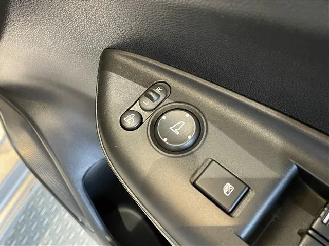 シャトル ハイブリッド(ホンダ)の車両写真