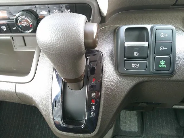 Ｎ　ＢＯＸ　４ＷＤ（ホンダ）の車両写真