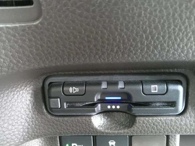 Ｎ　ＢＯＸ　４ＷＤ（ホンダ）の車両写真