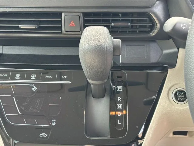 ニッサン　ルークス