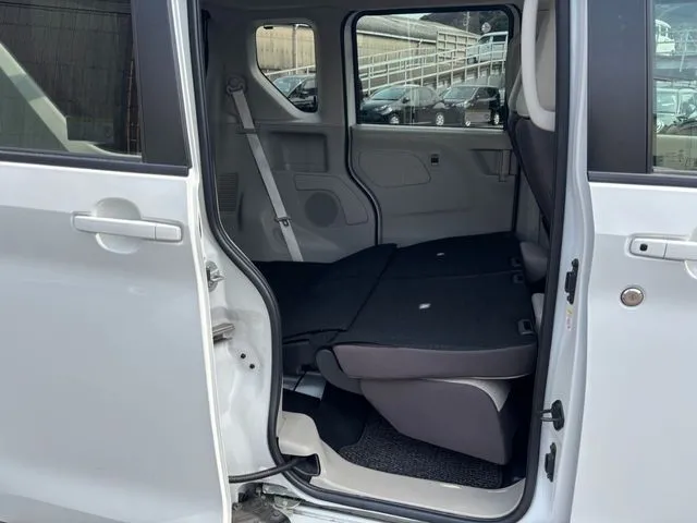 ニッサン　ルークス