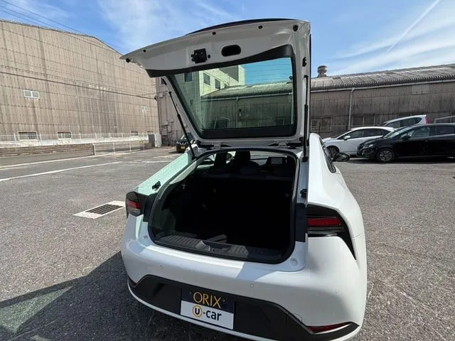 トヨタ　プリウス