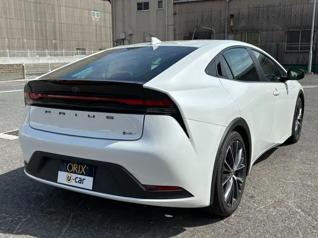 トヨタ　プリウス