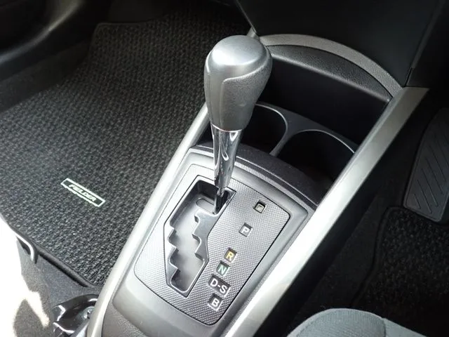 カローラフィールダー（トヨタ）の車両写真