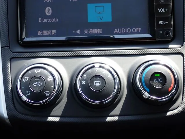 カローラフィールダー（トヨタ）の車両写真