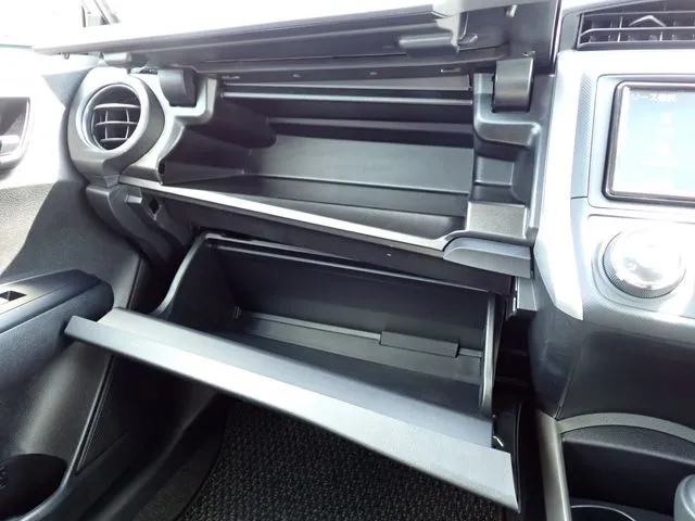 カローラフィールダー（トヨタ）の車両写真