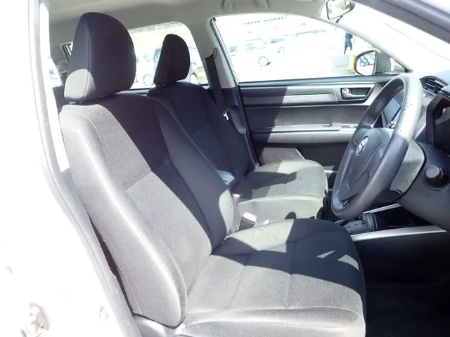 カローラフィールダー（トヨタ）の車両写真