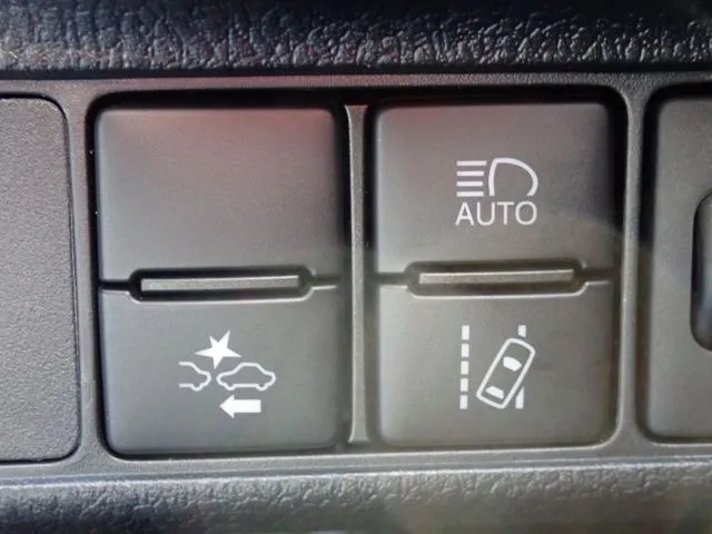 カローラフィールダー（トヨタ）の車両写真