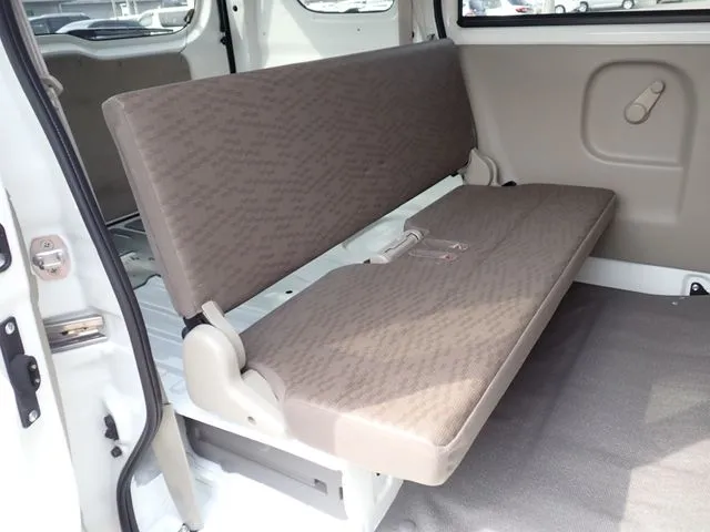 スズキ　エブリイバン