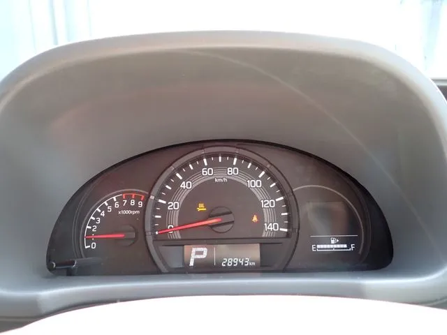 エブリイバン（スズキ）の車両写真