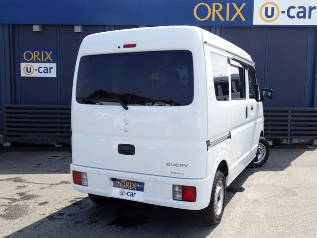 エブリイバン（スズキ）の車両写真