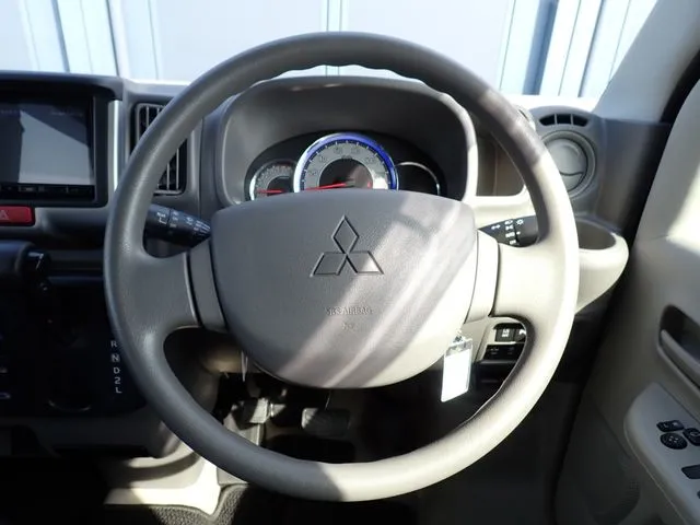 ミニキャブバン（ミツビシ）の車両写真