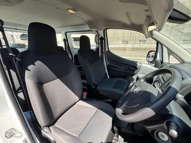 NV200バネットバン(ニッサン)の車両写真