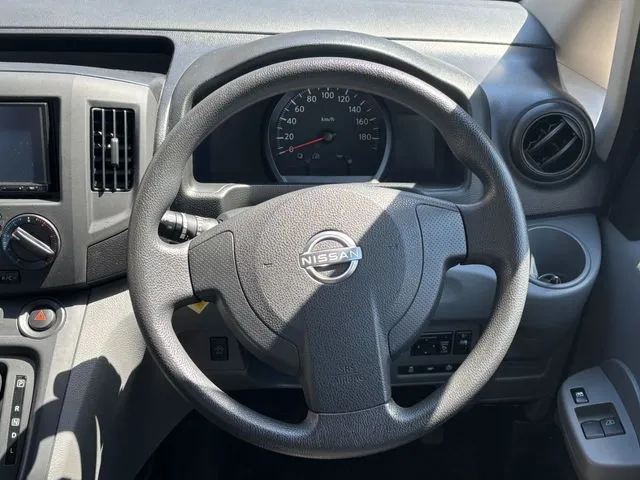 NV200バネットバン(ニッサン)の車両写真